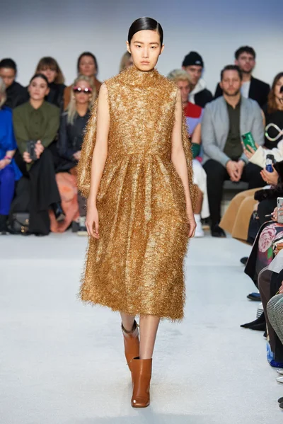 Look 22